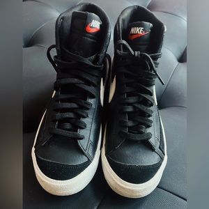 Nike Blazers, size 7. Black and white.